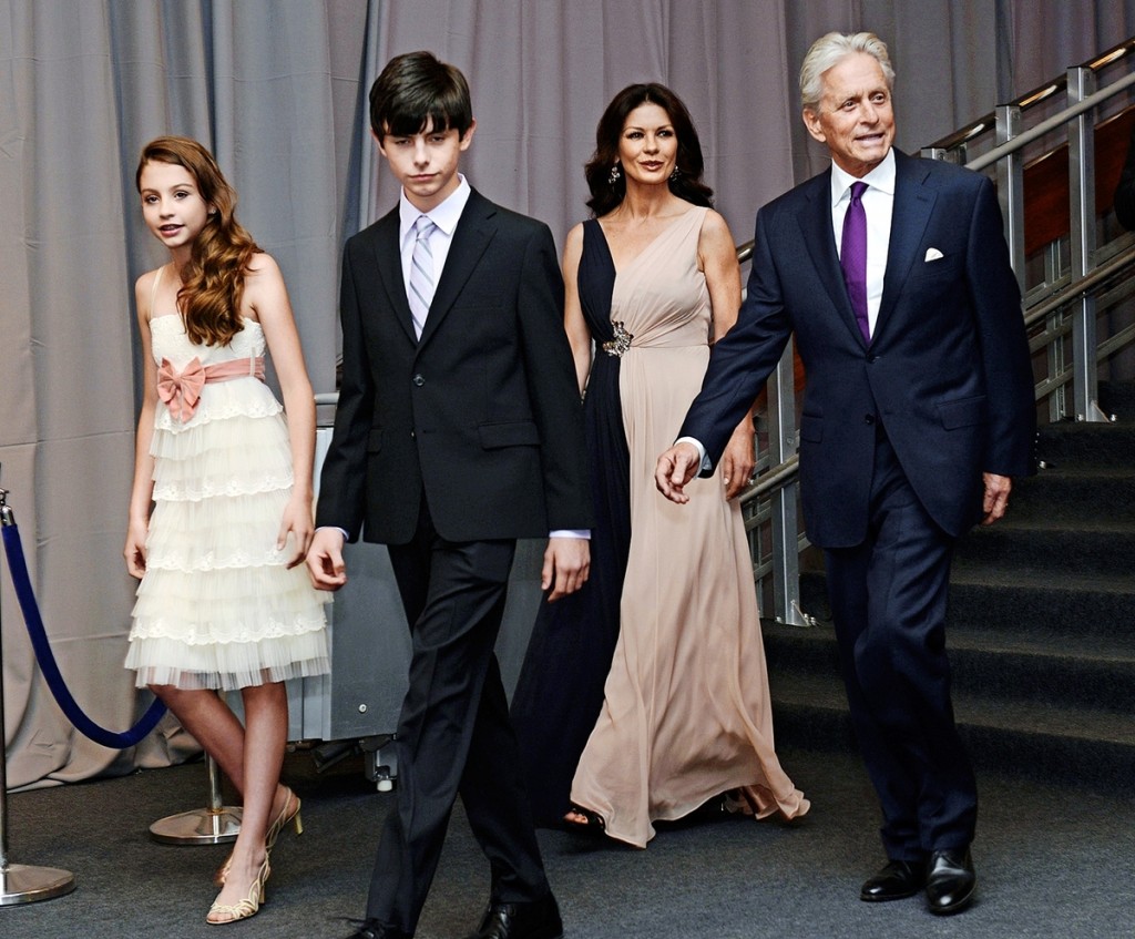 rodina Catherine Zeta-Jones a Michaela Douglase