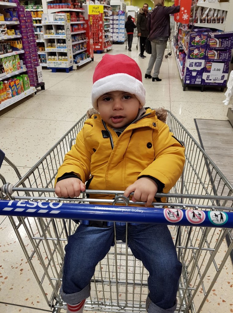 matematické a numerické modelování nelineárních interakcí mezi vlnami a proudy - aplikace k prevenci rizik na pobřeží.