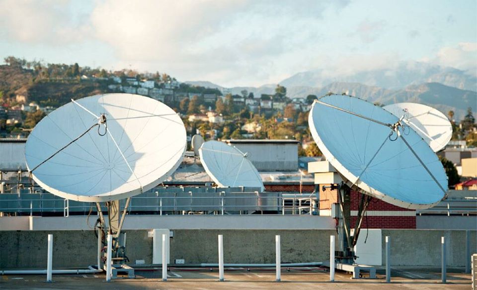 Scientology Media Productions šíří své vysílání skrze internet a kabelové televize