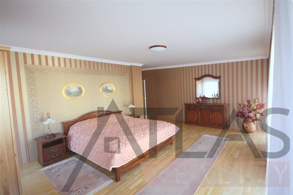 Pronájem bytu 3+kk, 112 m2 Praha 2 - Vinohrady, Lužická