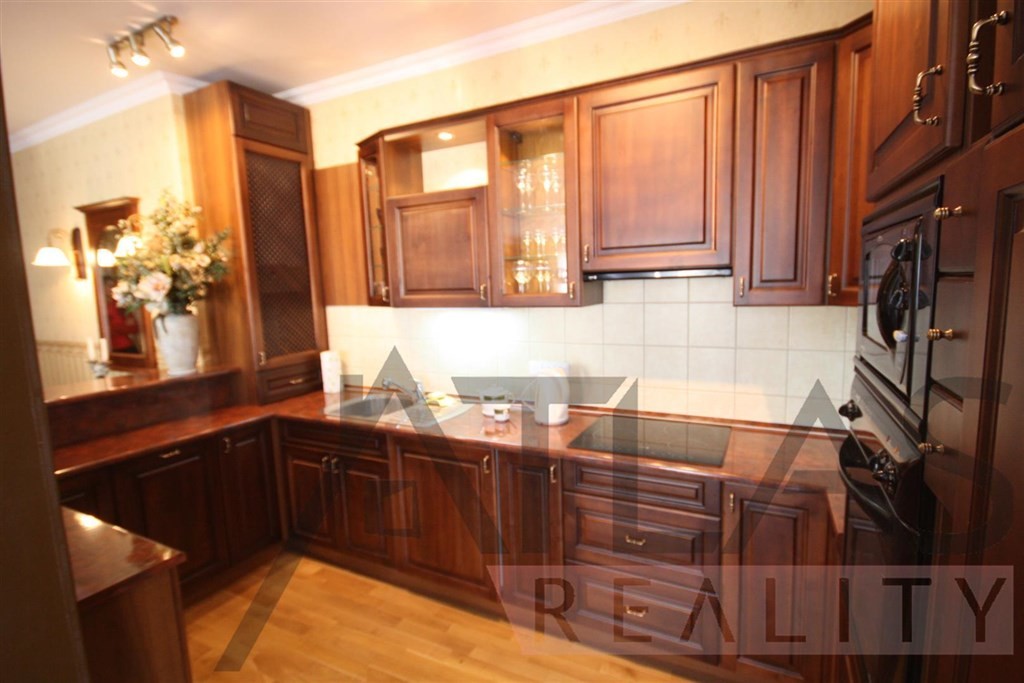 Pronájem bytu 3+kk, 112 m2 Praha 2 - Vinohrady, Lužická