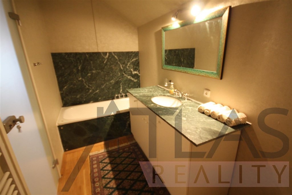 Pronájem bytu 3+kk, 112 m2 Praha 2 - Vinohrady, Lužická