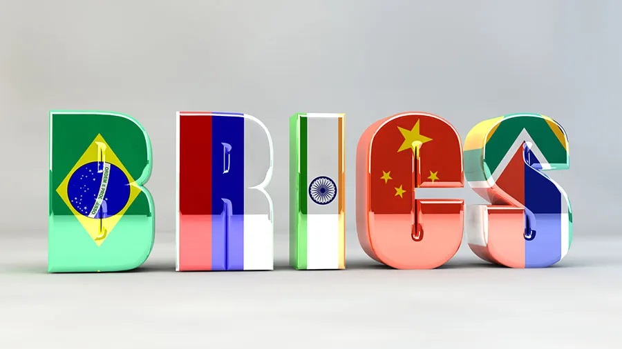 BRICS je zkratkovité označení společného hospodářského uskupení Brazílie, Ruska, Indie, Číny a Jižní Afriky