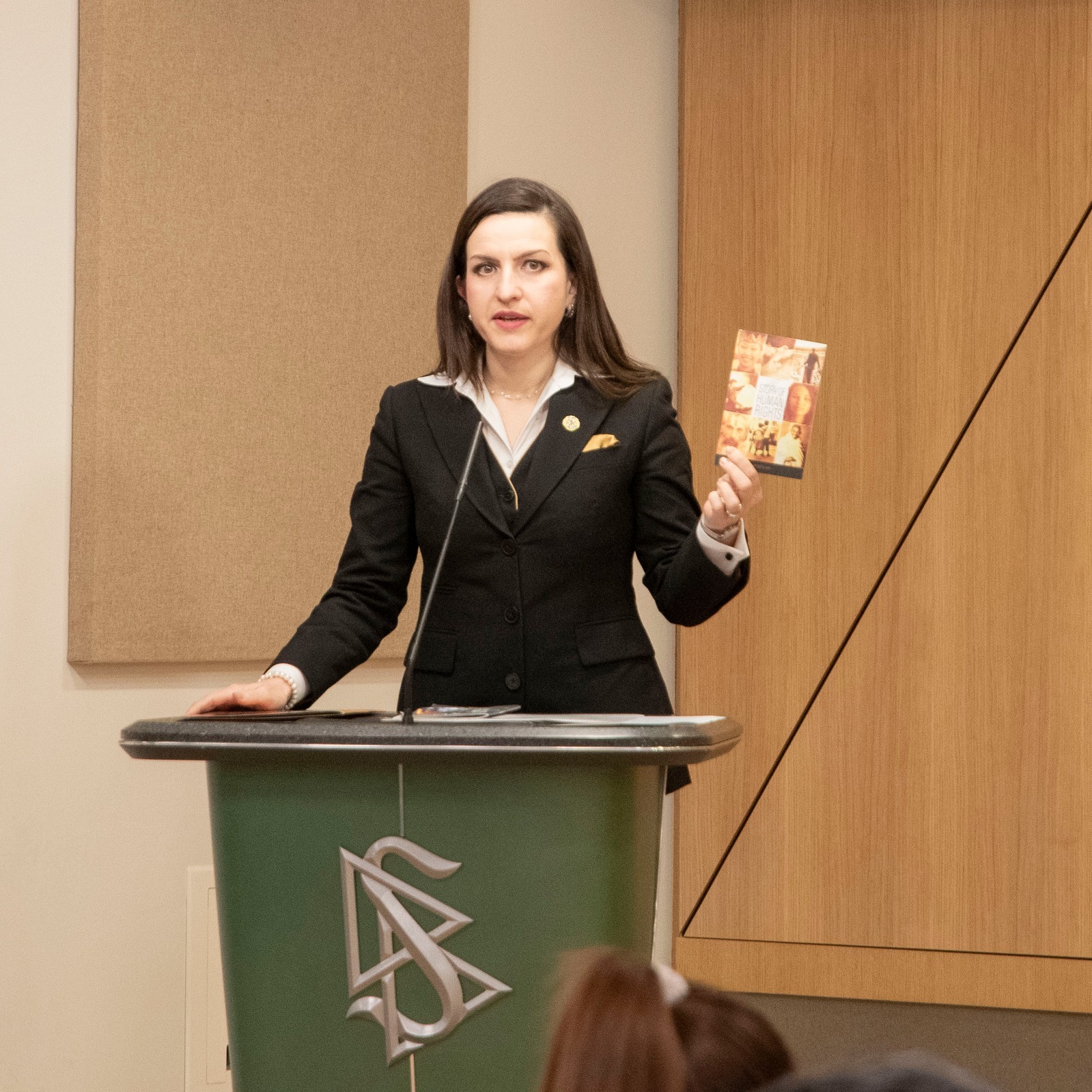 Ředitelka pro veřejné záležitosti Scientologické církve Diana Stahlová