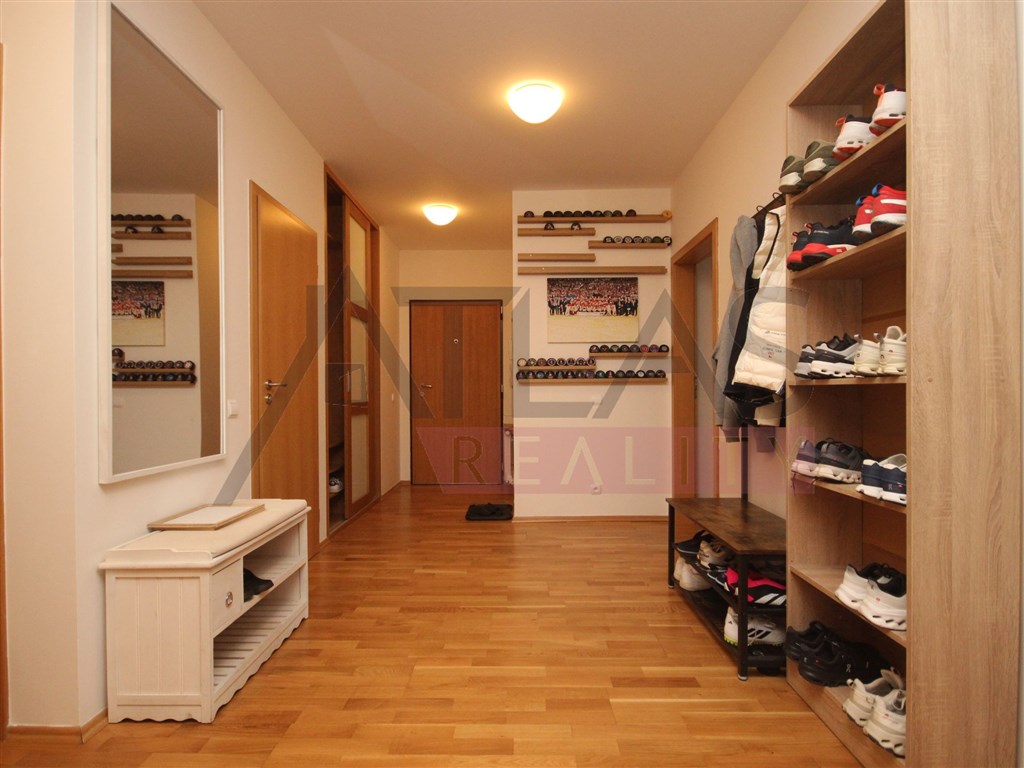 Pronájem bytu 4+1, 116 m2, Praha 6 Vokovice, Tibetská