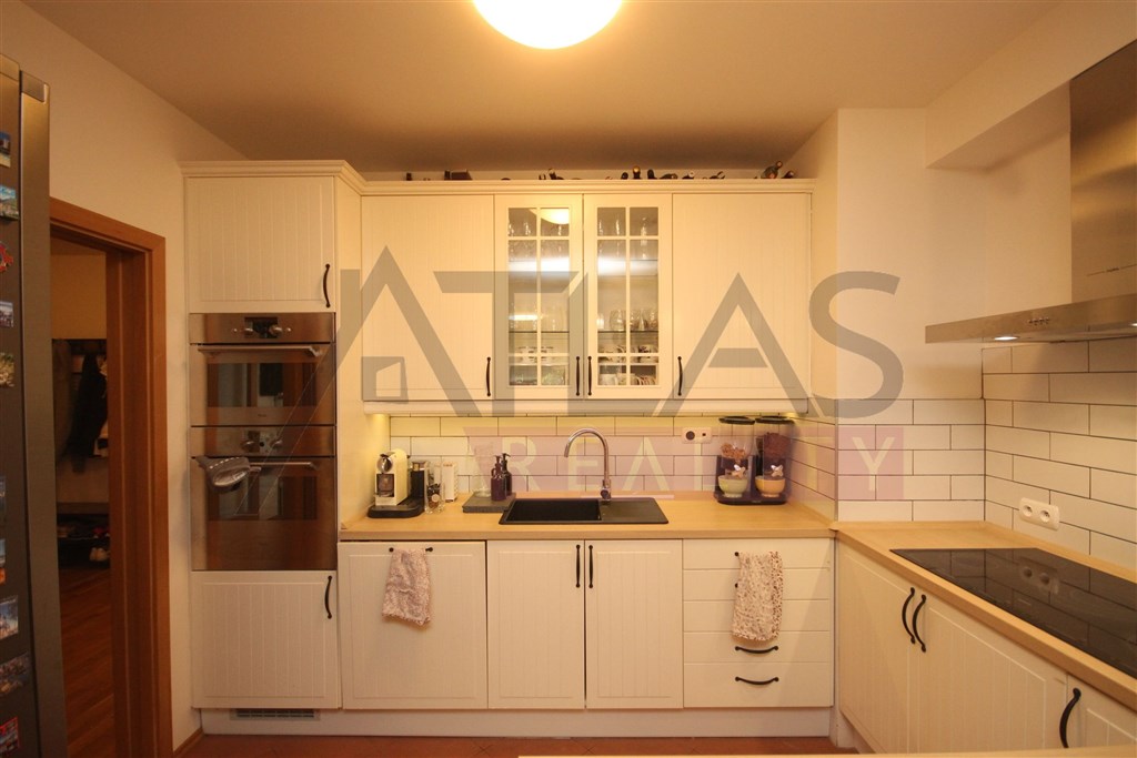Pronájem bytu 4+1, 116 m2, Praha 6 Vokovice, Tibetská